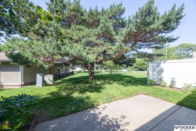 6703 Hawkins Bend, Lincoln, NE 68516