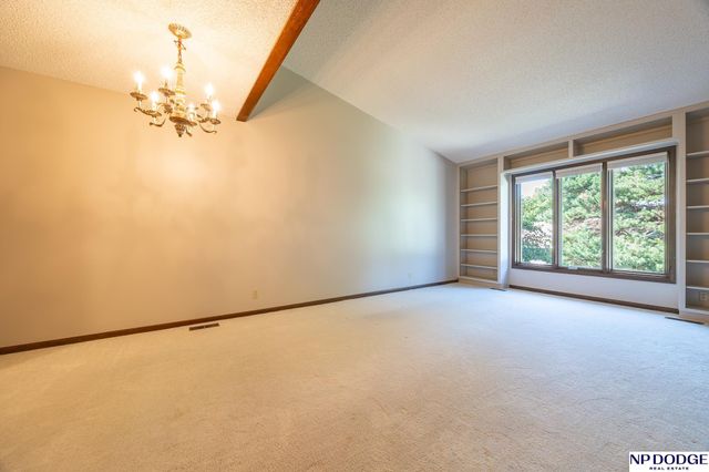 6703 Hawkins Bend, Lincoln, NE 68516