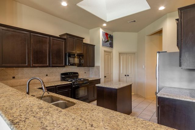 6540 Turner Fields Lane, Dickinson, TX 77539