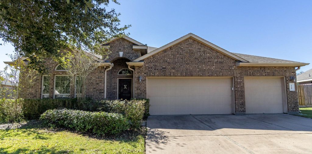 6540 Turner Fields Lane, Dickinson, TX 77539