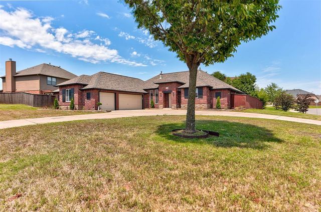 2801 Firewheel Road, Edmond, OK 73013