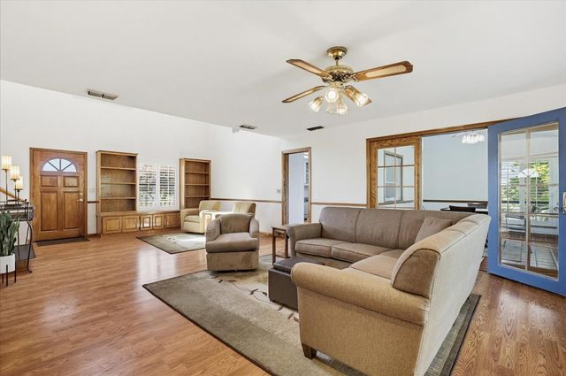 14470 Riva Ridge Cir, Auburn, CA 95602