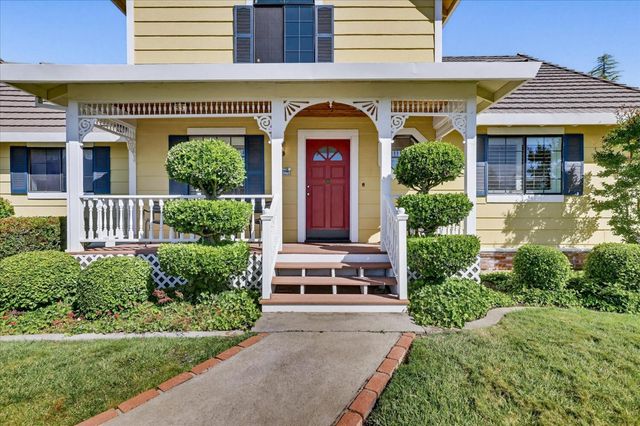 14470 Riva Ridge Cir, Auburn, CA 95602