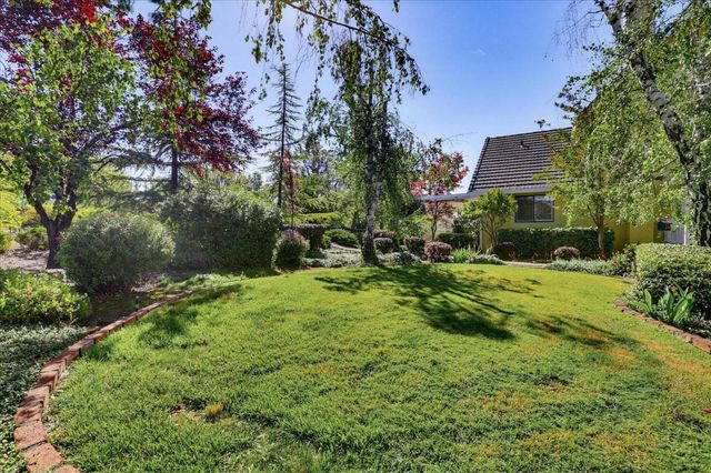 14470 Riva Ridge Cir, Auburn, CA 95602