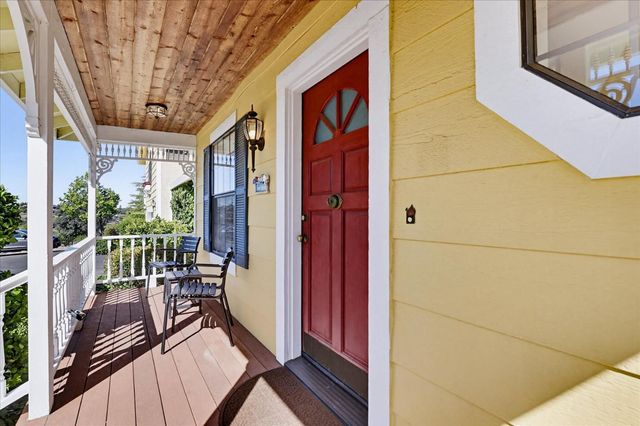 14470 Riva Ridge Cir, Auburn, CA 95602