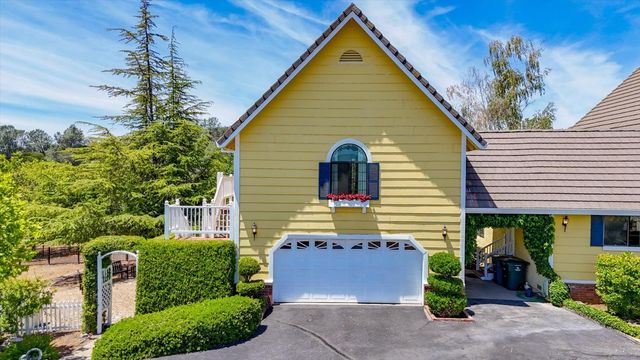14470 Riva Ridge Cir, Auburn, CA 95602