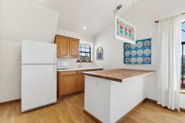 14470 Riva Ridge Cir, Auburn, CA 95602