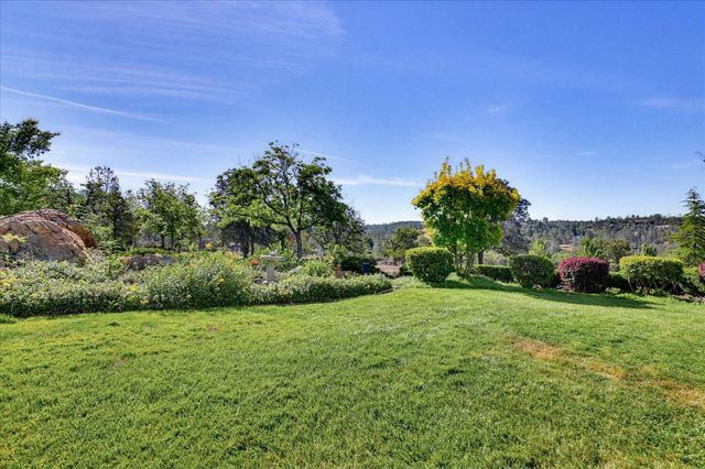 14470 Riva Ridge Cir, Auburn, CA 95602