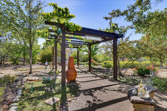 14470 Riva Ridge Cir, Auburn, CA 95602