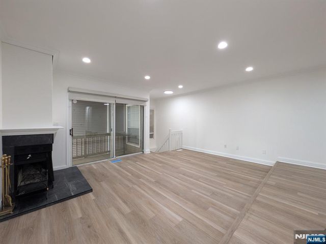 556 Windsor Drive, Palisades Park, NJ 07650