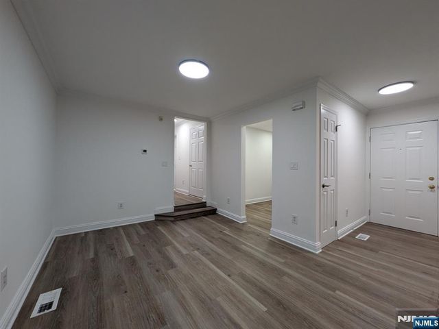 556 Windsor Drive, Palisades Park, NJ 07650