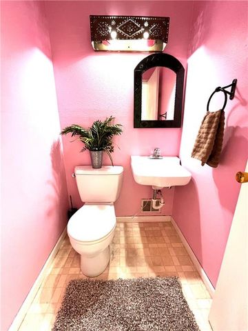 255 N Michigan Street 22, Lawrence, KS 66044