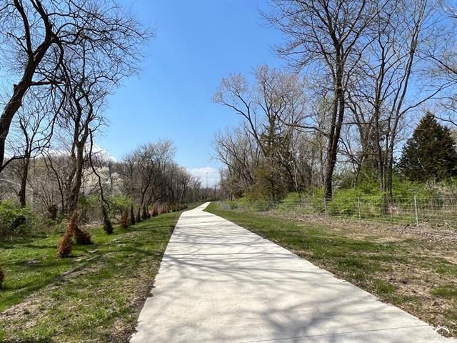 255 N Michigan Street 22, Lawrence, KS 66044