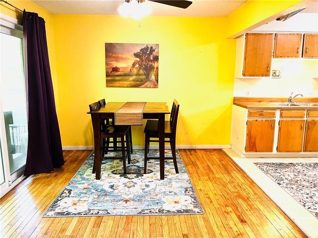 255 N Michigan Street 22, Lawrence, KS 66044