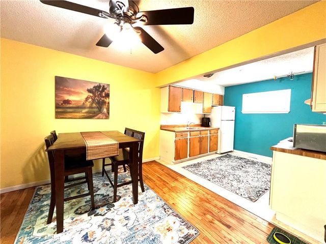 255 N Michigan Street 22, Lawrence, KS 66044