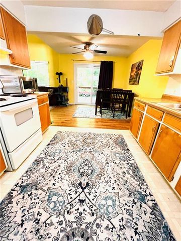 255 N Michigan Street 22, Lawrence, KS 66044