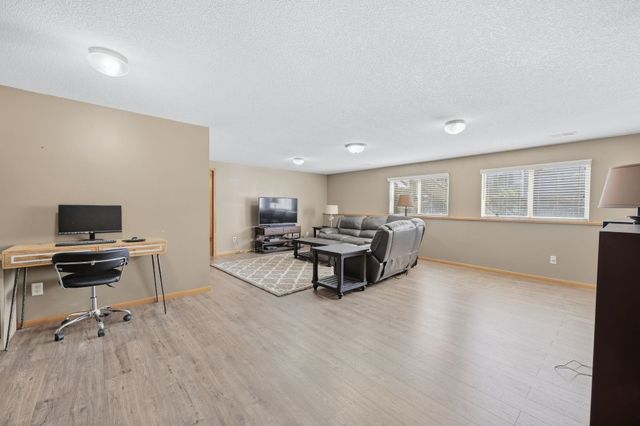 6613 W 34th St. N, Wichita, KS 67205