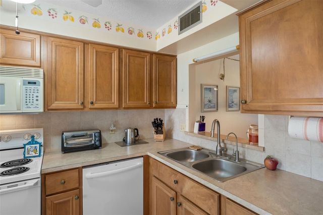 3642 TROPHY BOULEVARD, New Port Richey, FL 34655