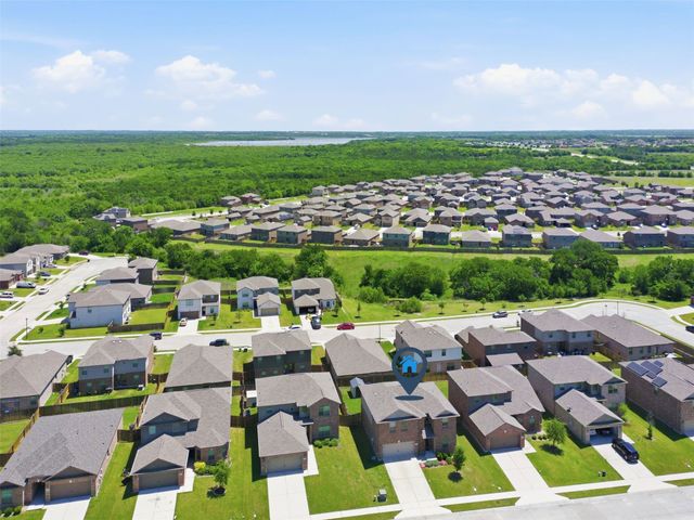309 Golden Sands Lane, Princeton, TX 75407