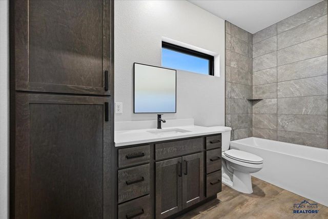 20703 APPLE SPRINGS BLVD, Sturgis, SD 57783