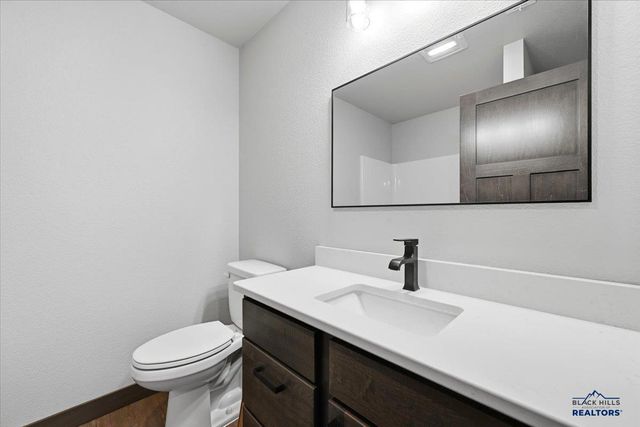 20703 APPLE SPRINGS BLVD, Sturgis, SD 57783