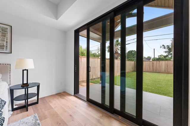 6711 Housman Street, Houston, TX 77055