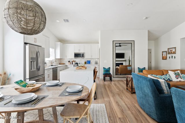 15641 N 63rd Street, Scottsdale, AZ 85254