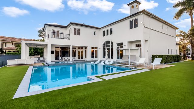 17690 Lomond Court, Boca Raton, FL 33496