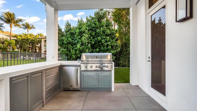 17690 Lomond Court, Boca Raton, FL 33496