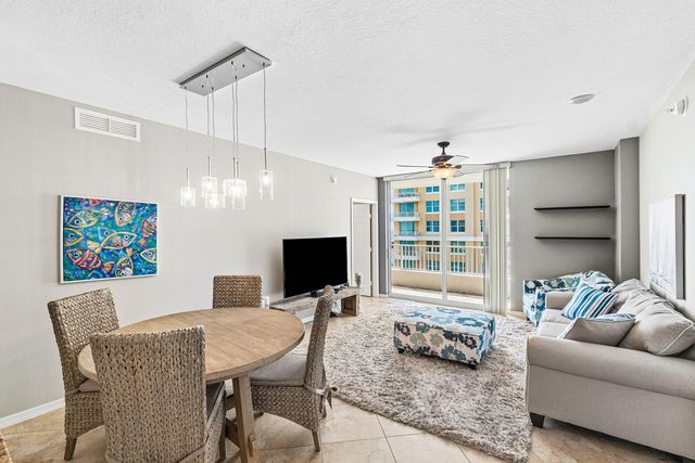 700 E Boynton Beach Boulevard 803, Boynton Beach, FL 33435