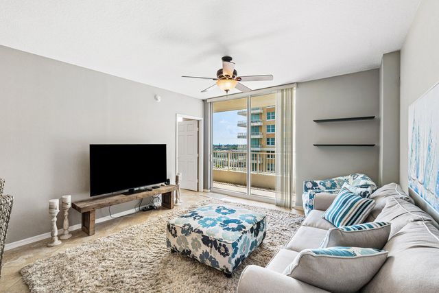 700 E Boynton Beach Boulevard 803, Boynton Beach, FL 33435