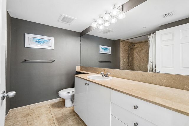 700 E Boynton Beach Boulevard 803, Boynton Beach, FL 33435