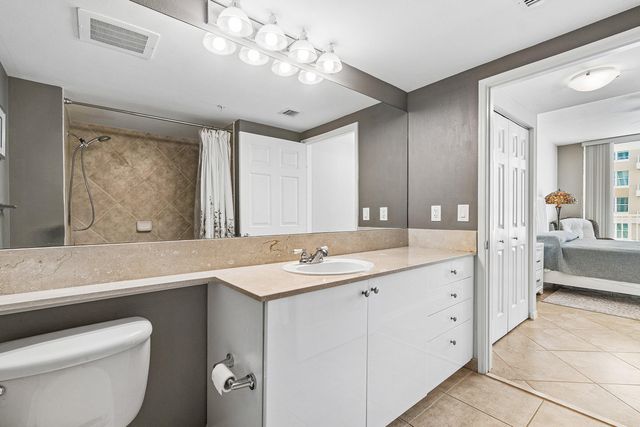 700 E Boynton Beach Boulevard 803, Boynton Beach, FL 33435