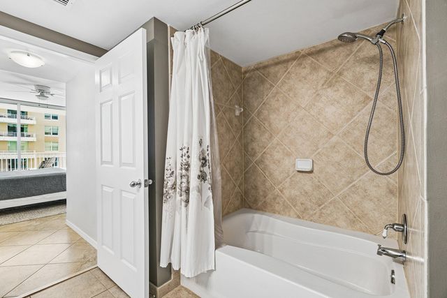 700 E Boynton Beach Boulevard 803, Boynton Beach, FL 33435