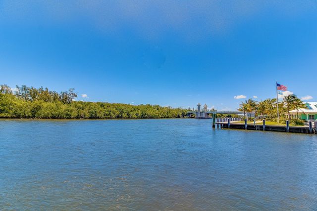 700 E Boynton Beach Boulevard 803, Boynton Beach, FL 33435