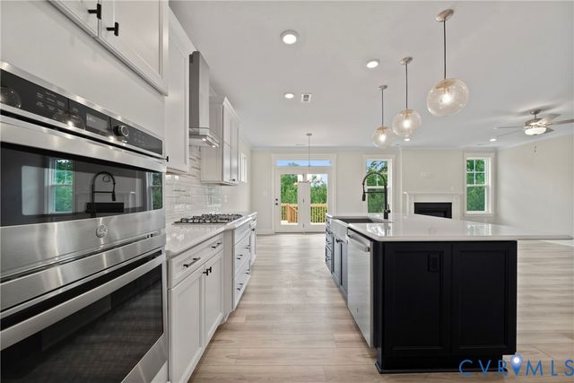 4957 College Grn, Providence Forge, VA 23140