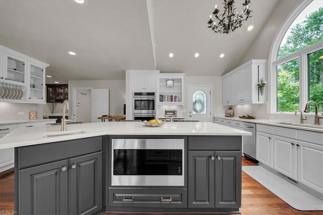 2044 Hallmark WAY, Chesapeake, VA 23323