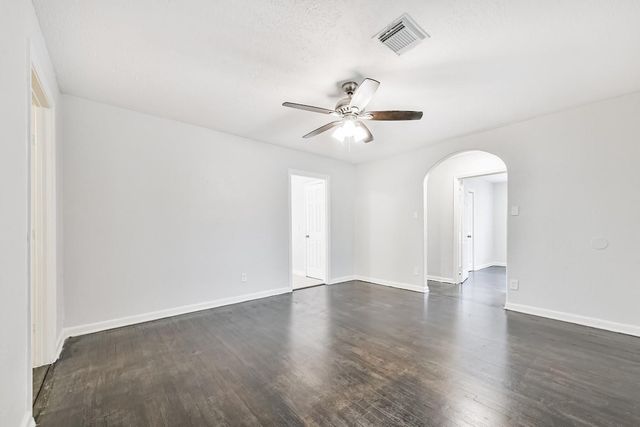 5855 Beldart Street, Houston, TX 77033