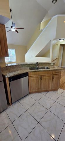 9306 LAKE CHASE ISLAND WAY, Tampa, FL 33626