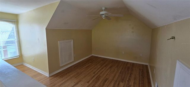 9306 LAKE CHASE ISLAND WAY, Tampa, FL 33626
