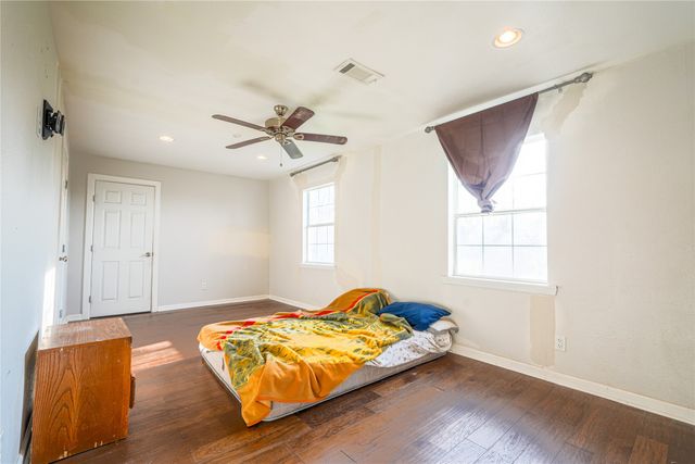 200 W Greenbriar Street, Robinson, TX 76706