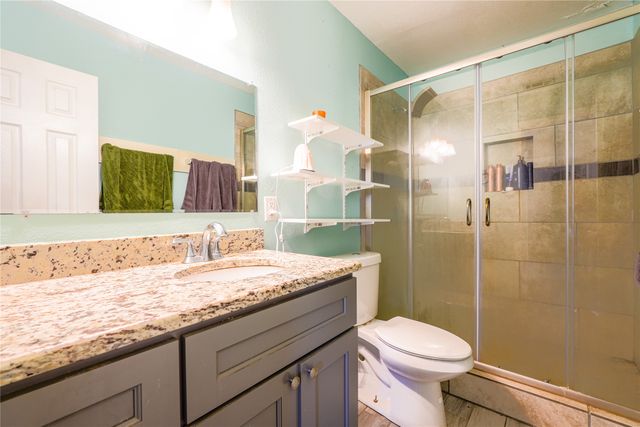 200 W Greenbriar Street, Robinson, TX 76706