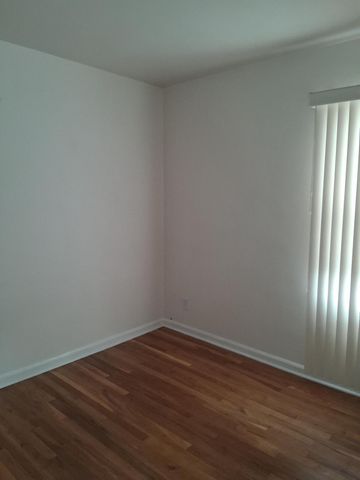 18211 Stansbury Avenue, Detroit, MI 48235