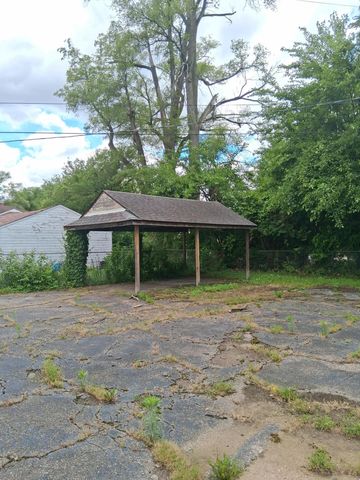 18211 Stansbury Avenue, Detroit, MI 48235