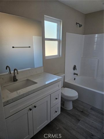 18994 Vine Street, Hesperia, CA 92345