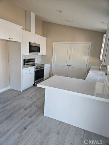 18994 Vine Street, Hesperia, CA 92345