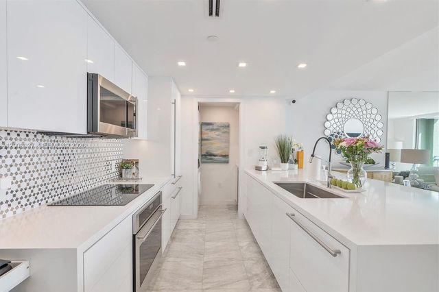 90 Alton Rd 1806, Miami Beach, FL 33139