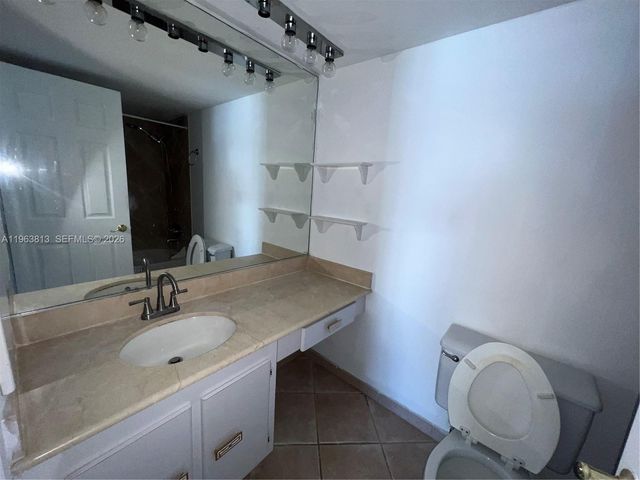 6770 Indian Creek Dr PH-D, Miami Beach, FL 33141