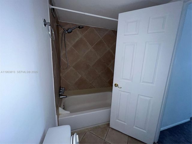 6770 Indian Creek Dr PH-D, Miami Beach, FL 33141