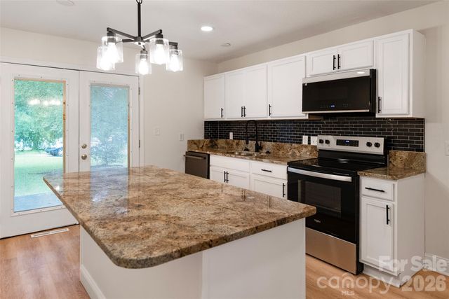 4900 Malibu Drive, Charlotte, NC 28215